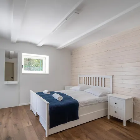 Rozsabors Bed & Breakfast Heviz